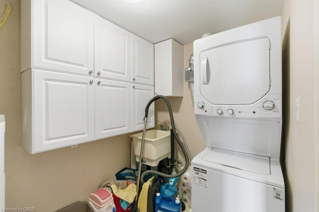 803-1272 Ontario Street, Burlington, ON - Indoor Photo Showing Laundry Room