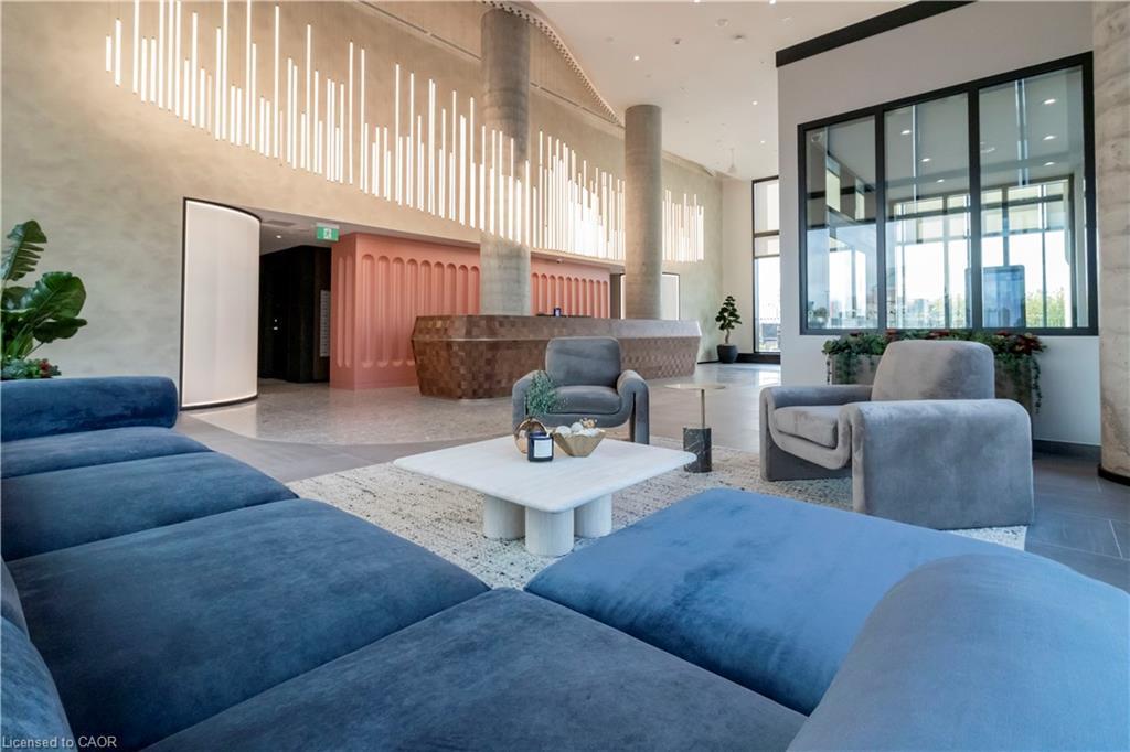 2810-25 Wellington Street S, Kitchener, ON - Indoor