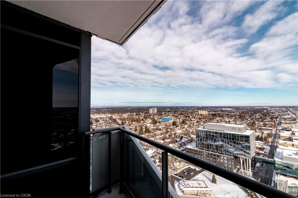2810-25 Wellington Street S, Kitchener, ON - With View