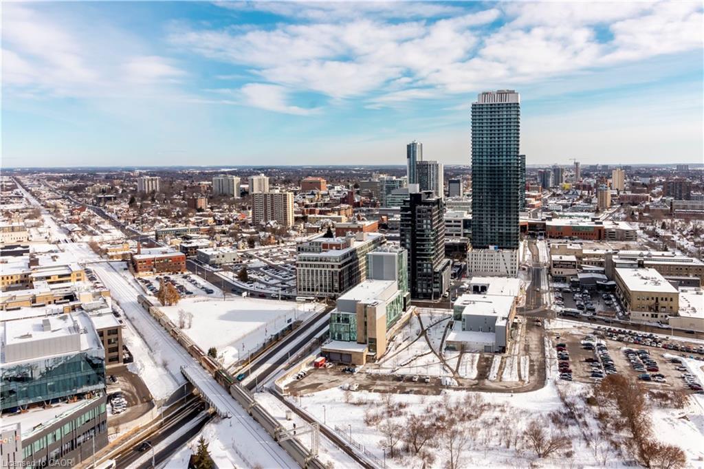 2810-25 Wellington Street S, Kitchener, ON - Outdoor With View