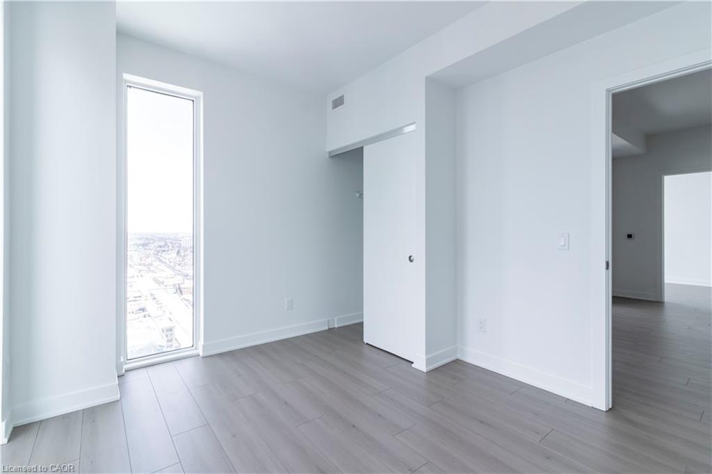 2810-25 Wellington Street S, Kitchener, ON - Indoor Photo Showing Other Room