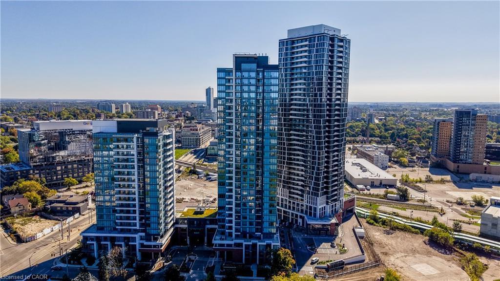 2302-15 Wellington Street S, Kitchener, ON - Outdoor