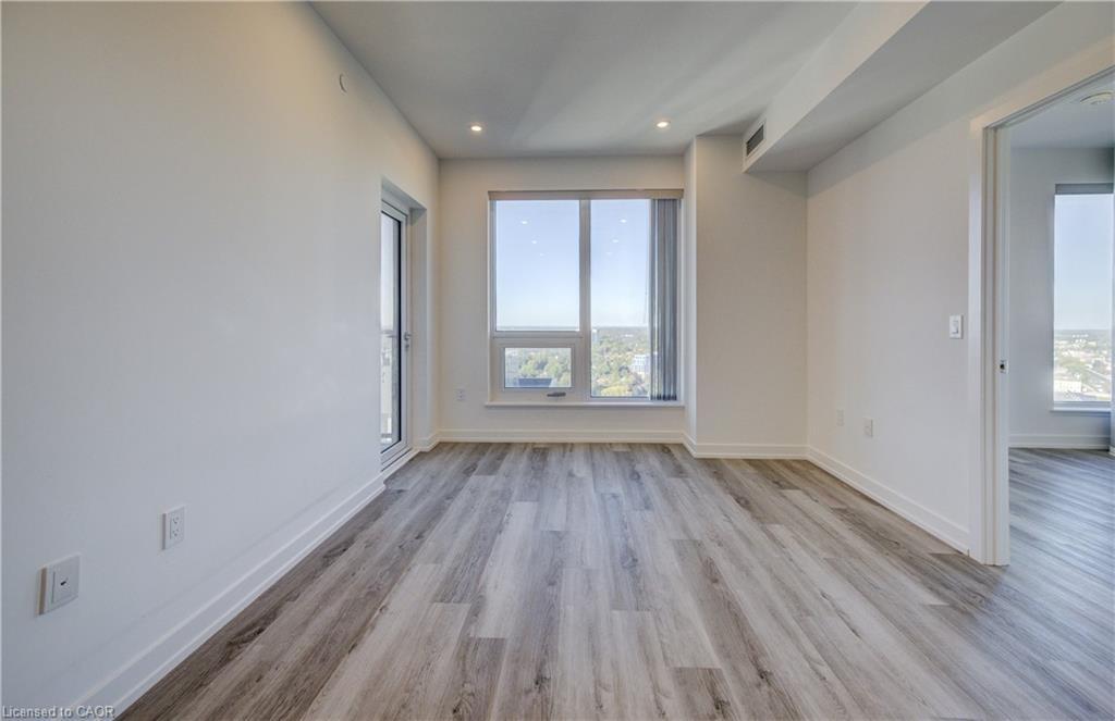 2302-15 Wellington Street S, Kitchener, ON - Indoor Photo Showing Other Room