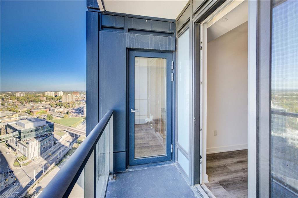 2302-15 Wellington Street S, Kitchener, ON - With Exterior