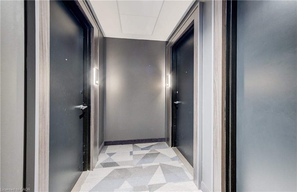 2302-15 Wellington Street S, Kitchener, ON - Indoor Photo Showing Other Room