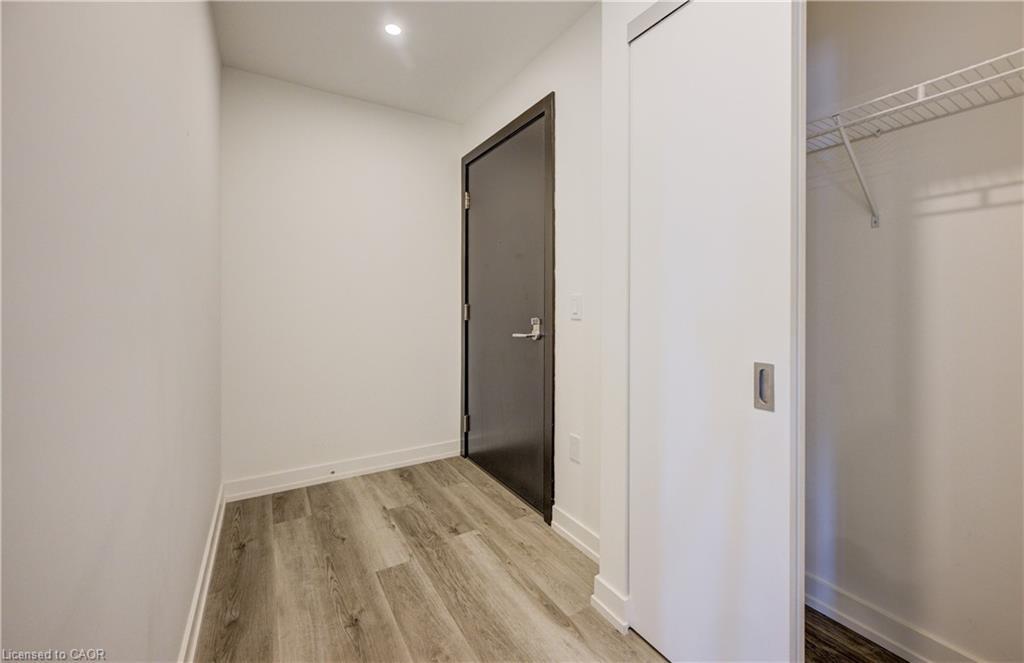 2302-15 Wellington Street S, Kitchener, ON - Indoor