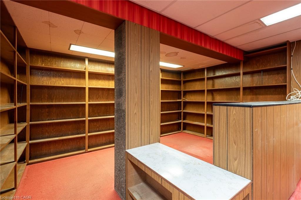 654 Hiawatha Boulevard, Ancaster, ON - Indoor