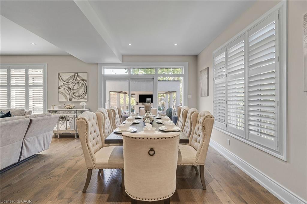 958 Beach Boulevard, Hamilton, ON - Indoor Photo Showing Dining Room