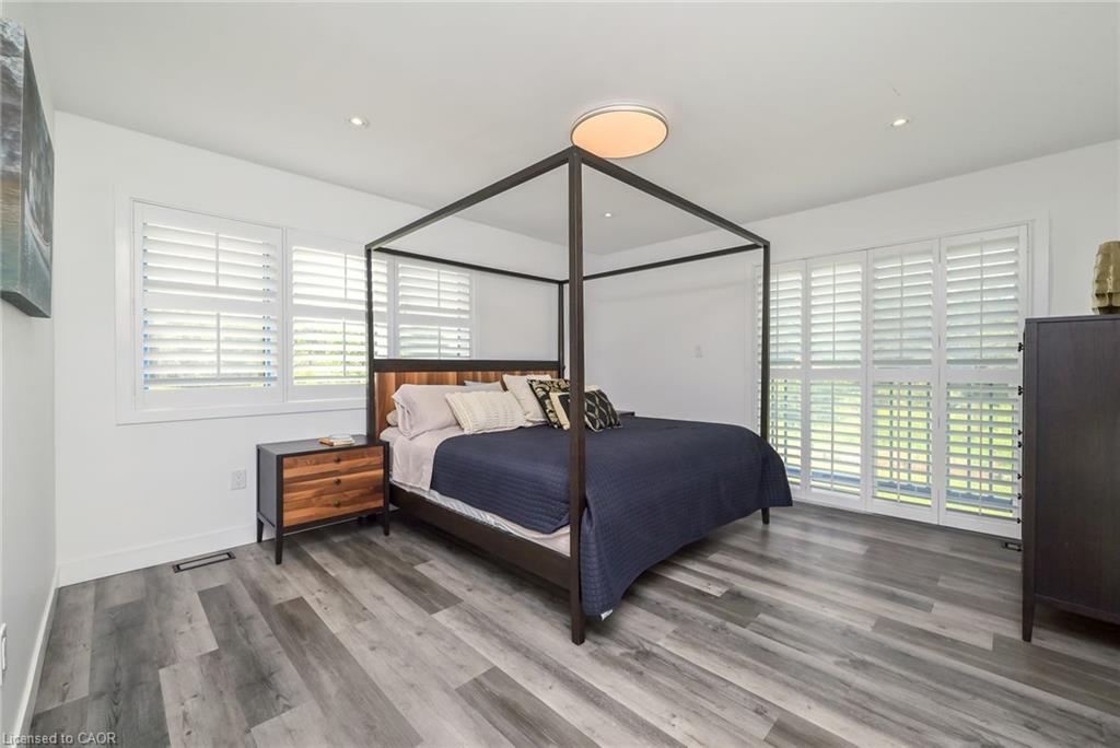 375753 6Th Line, Amaranth, ON - Indoor Photo Showing Bedroom