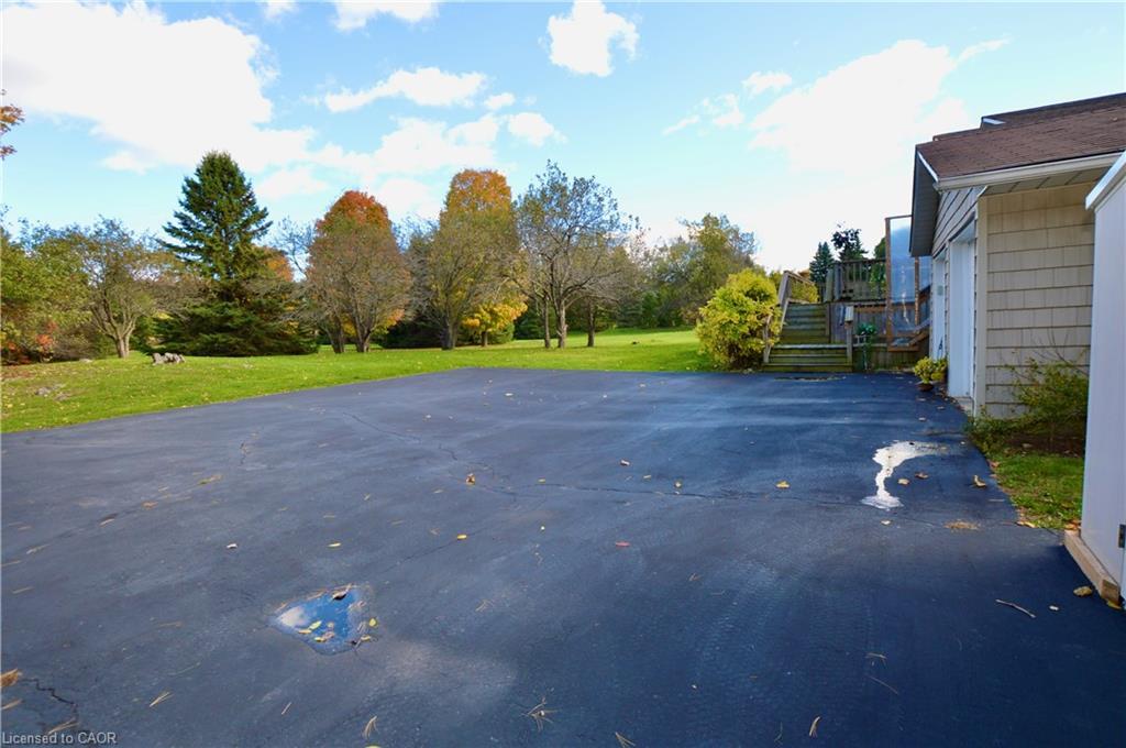3400 Cedar Springs Road, Burlington, ON - Outdoor
