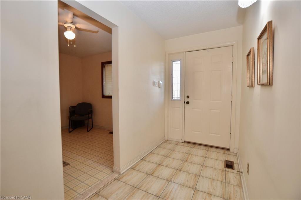 3400 Cedar Springs Road, Burlington, ON - Indoor Photo Showing Other Room