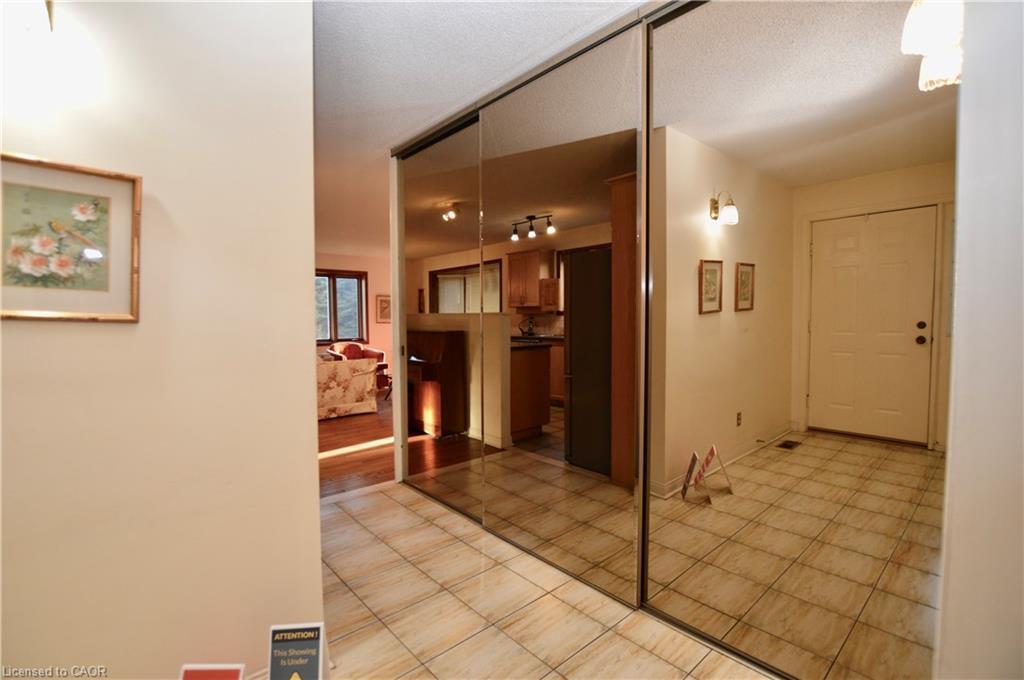 3400 Cedar Springs Road, Burlington, ON - Indoor Photo Showing Other Room