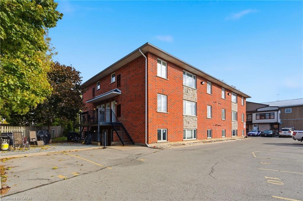 302-111 Smits Cove, Smithville, ON - Outdoor With Exterior