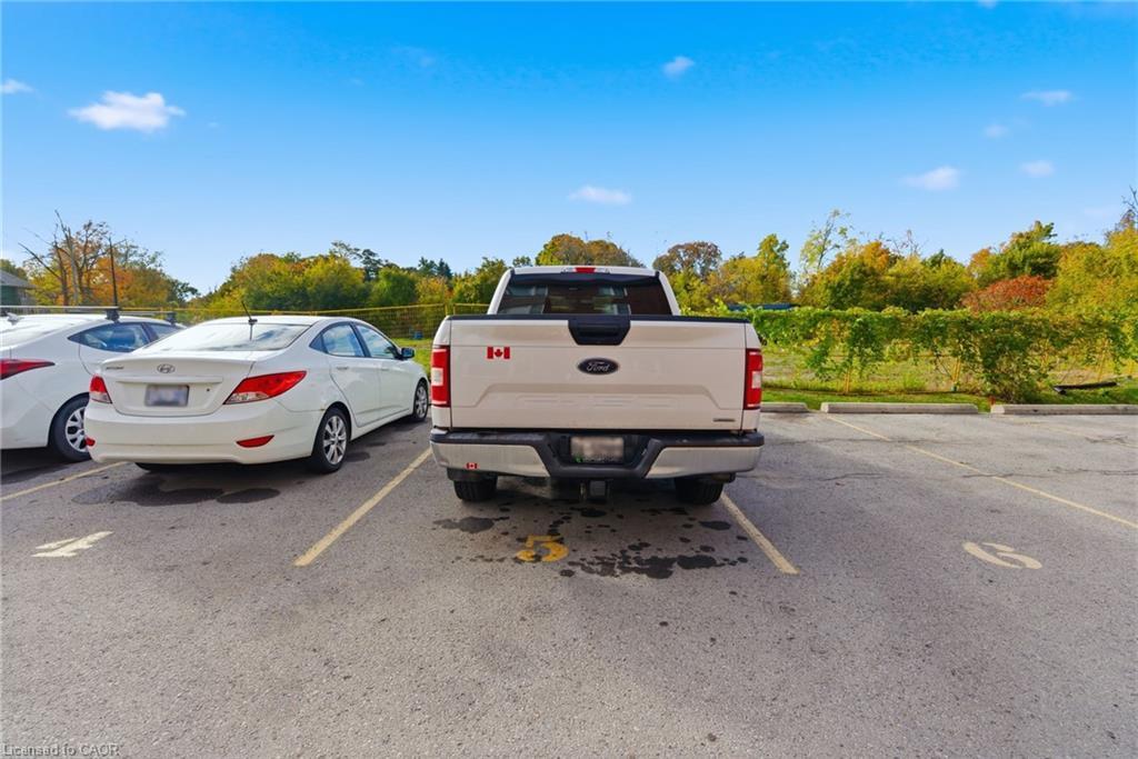 302-111 Smits Cove, Smithville, ON - Outdoor