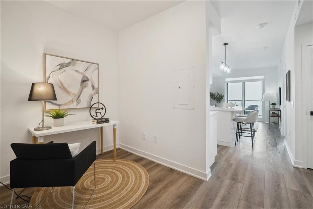 1405-2007 James Street, Burlington, ON - Indoor