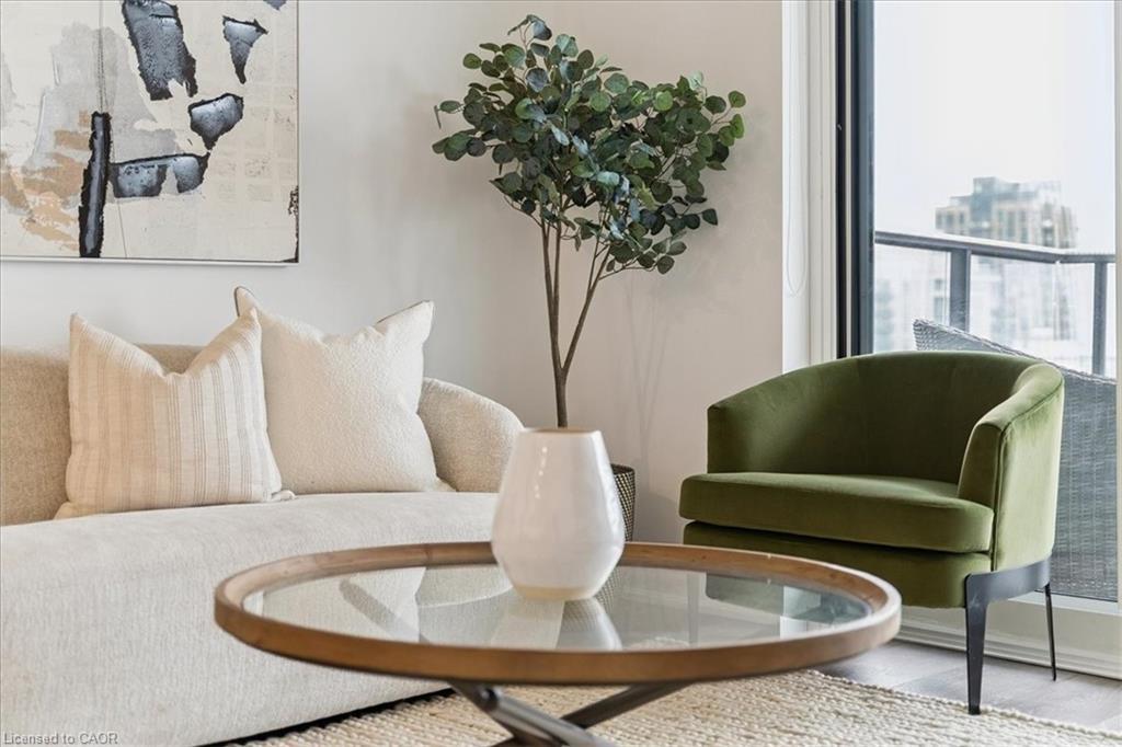 1405-2007 James Street, Burlington, ON - Indoor