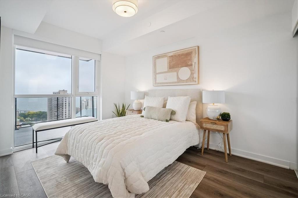 1405-2007 James Street, Burlington, ON - Indoor Photo Showing Bedroom