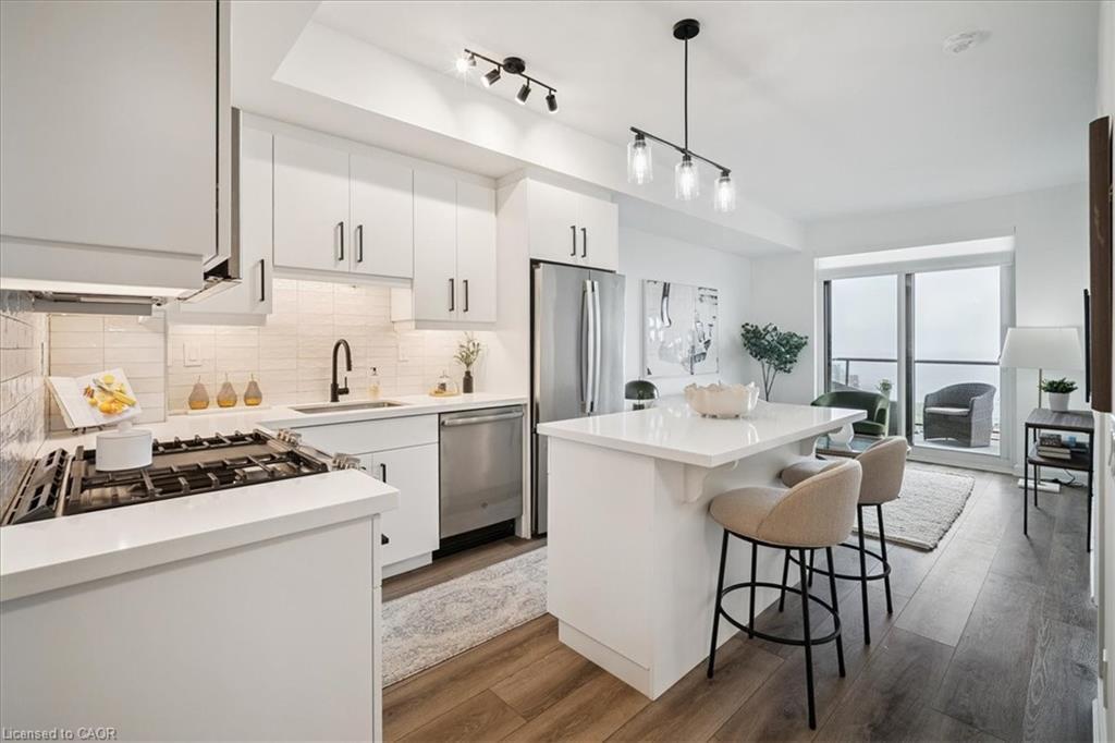 1405-2007 James Street, Burlington, ON - Indoor Photo Showing Kitchen With Stainless Steel Kitchen With Upgraded Kitchen
