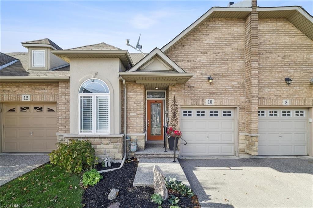 10 Cornflower Crescent, Hamilton, ON - Outdoor With Facade