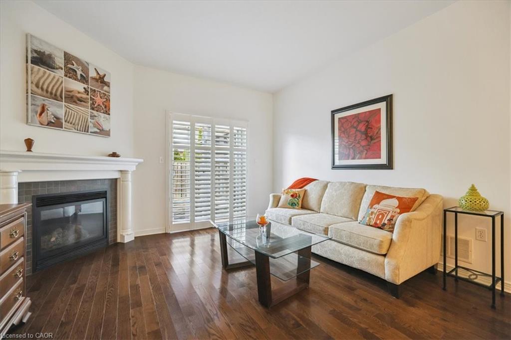 10 Cornflower Crescent, Hamilton, ON - Indoor Photo Showing Living Room With Fireplace
