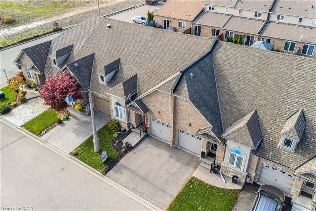 10 Cornflower Crescent, Hamilton, ON - Outdoor
