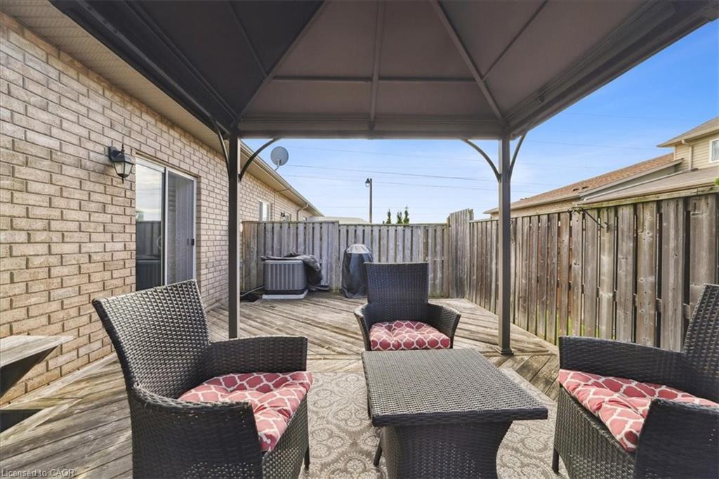 10 Cornflower Crescent, Hamilton, ON - Outdoor With Deck Patio Veranda With Exterior