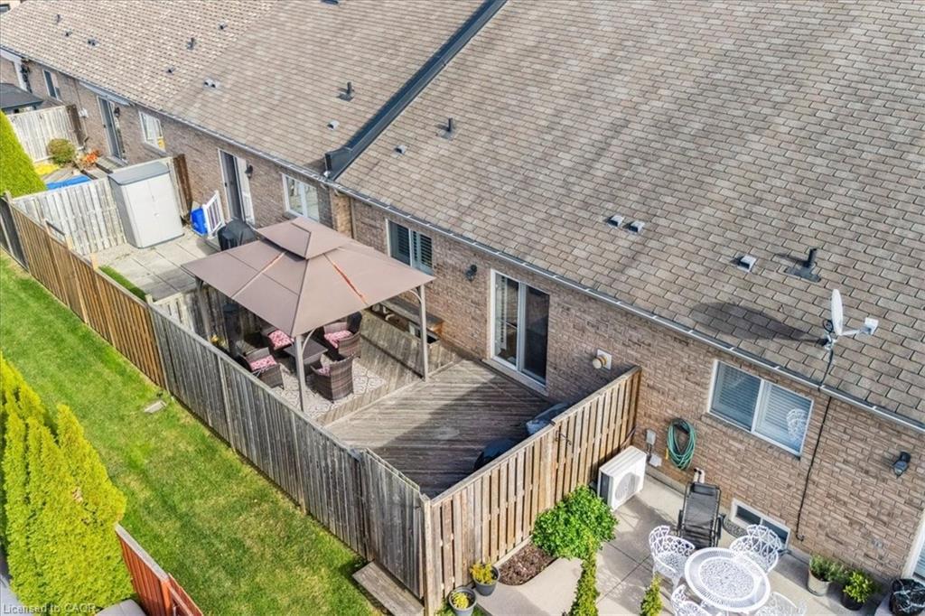 10 Cornflower Crescent, Hamilton, ON - Outdoor