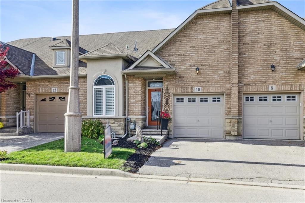 10 Cornflower Crescent, Hamilton, ON - Outdoor With Facade