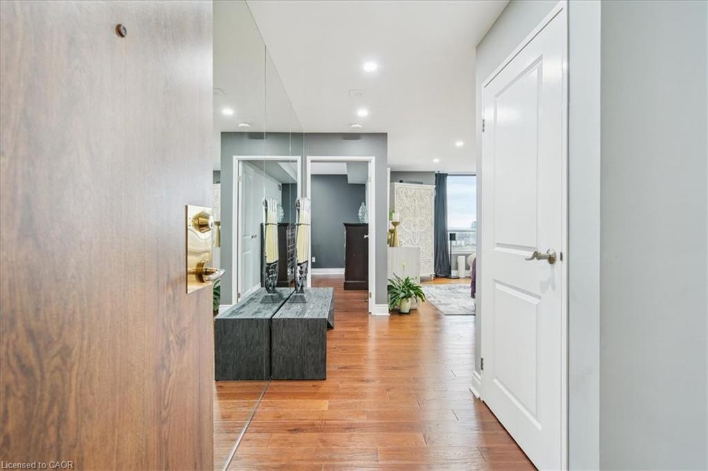 2603-550 Webb Drive, Mississauga, ON - Indoor Photo Showing Other Room