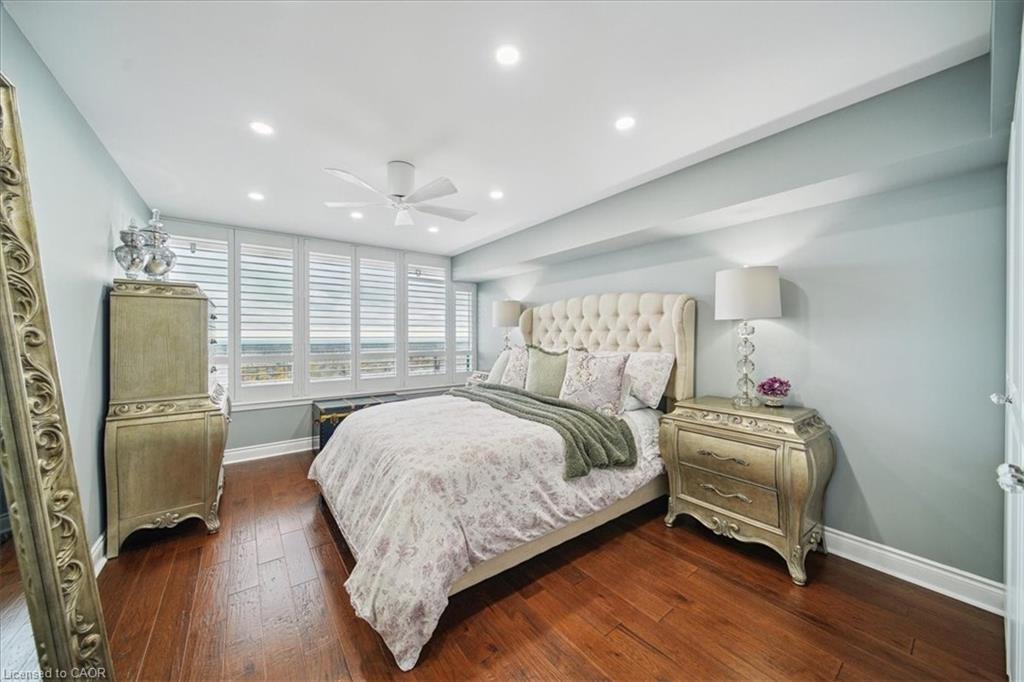 2603-550 Webb Drive, Mississauga, ON - Indoor Photo Showing Bedroom