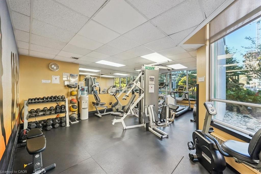 2603-550 Webb Drive, Mississauga, ON - Indoor Photo Showing Gym Room