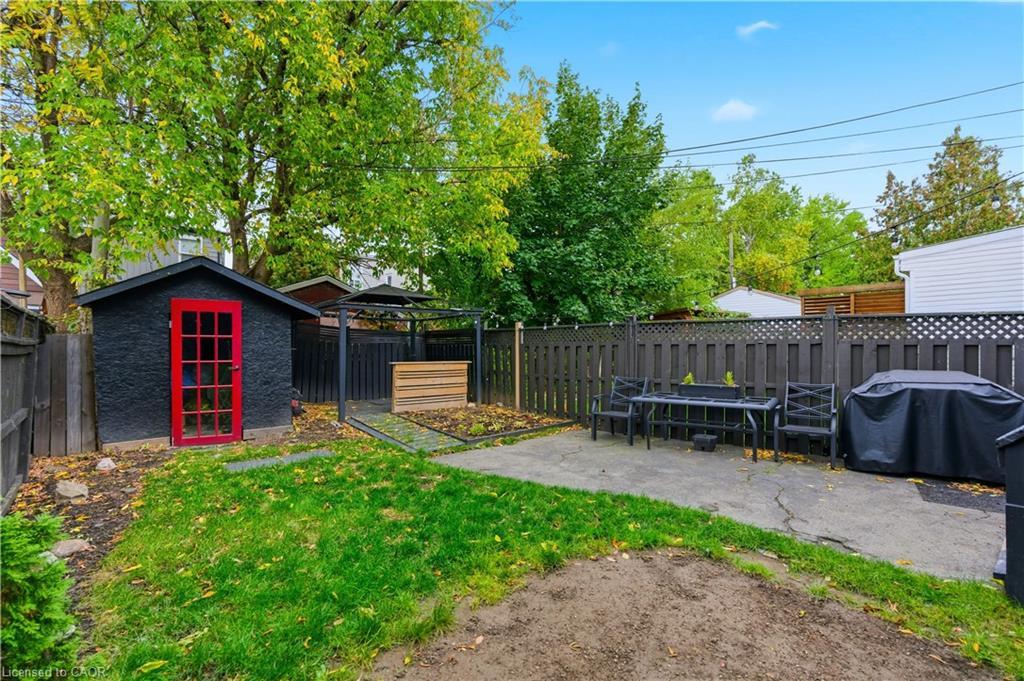 160 Balsam Avenue N, Hamilton, ON - Outdoor