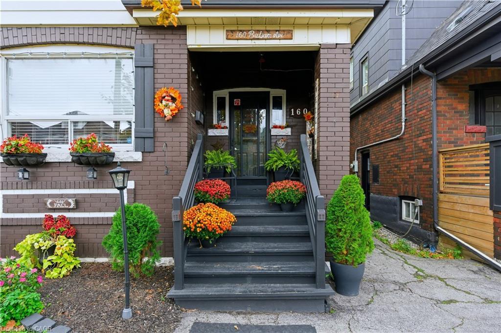 160 Balsam Avenue N, Hamilton, ON - Outdoor