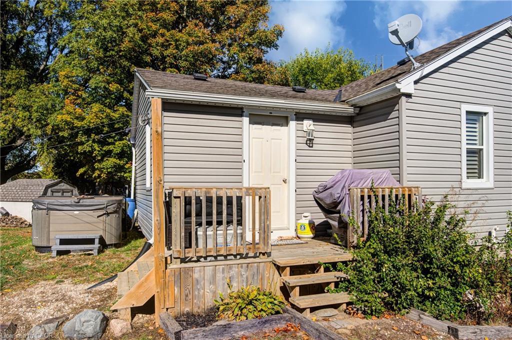 128 Dover Street, Otterville, ON - Outdoor With Exterior