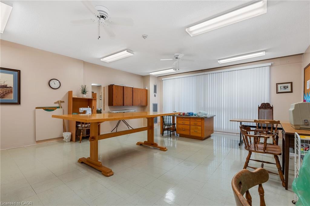 1206-2055 Upper Middle Road, Burlington, ON - Indoor