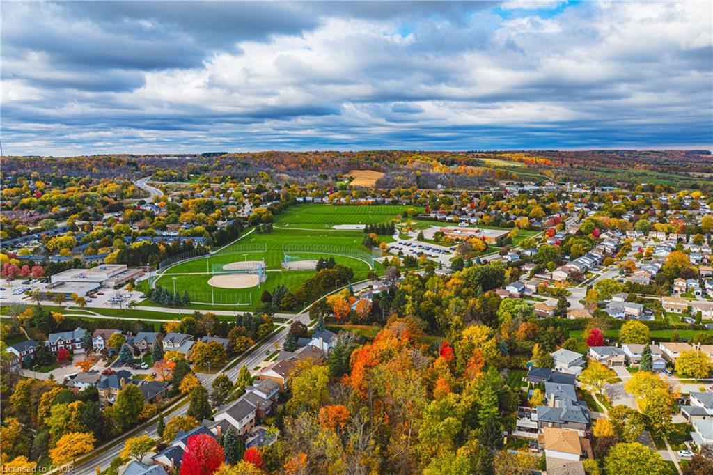 1206-2055 Upper Middle Road, Burlington, ON - Outdoor With View