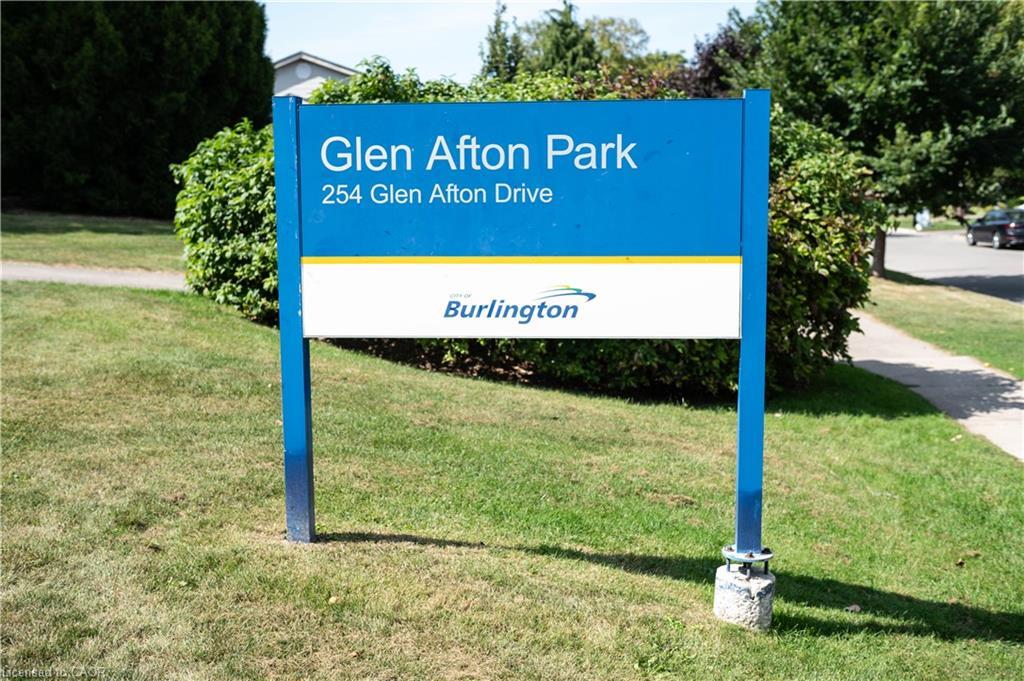 4194 Corrine Court, Burlington, ON - Outdoor