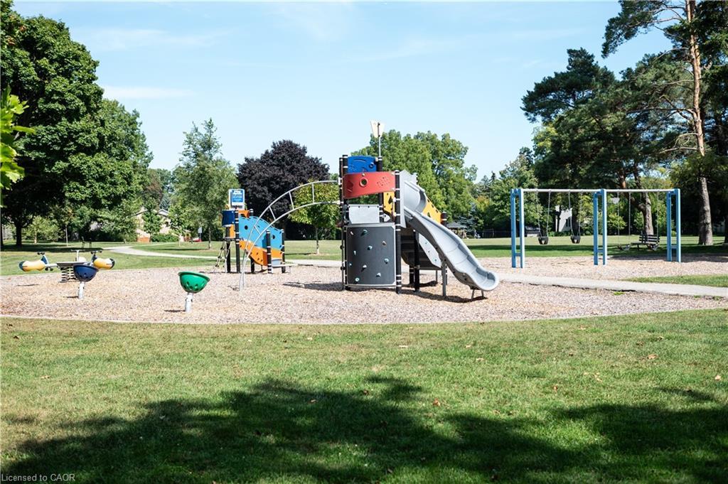 4194 Corrine Court, Burlington, ON - Outdoor