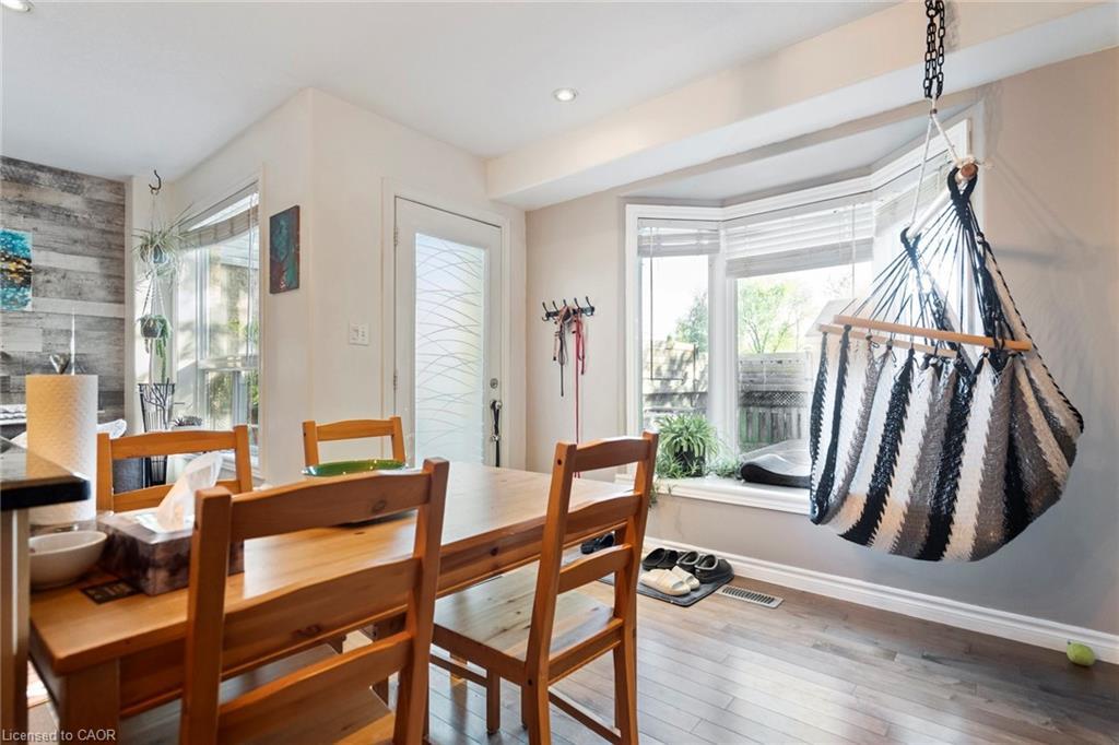 27 Pettit Street, Stoney Creek, ON - Indoor Photo Showing Dining Room