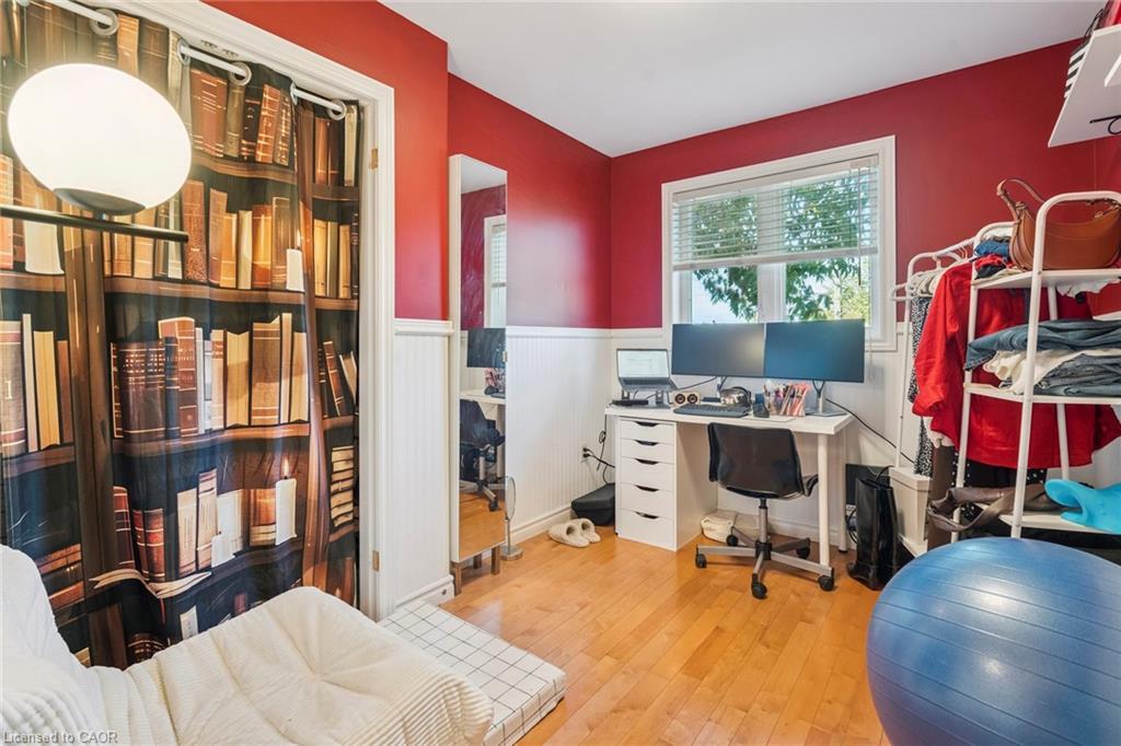 27 Pettit Street, Stoney Creek, ON - Indoor Photo Showing Office