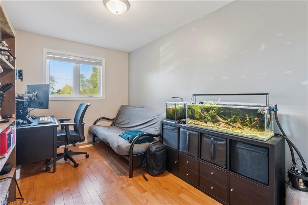 27 Pettit Street, Stoney Creek, ON - Indoor