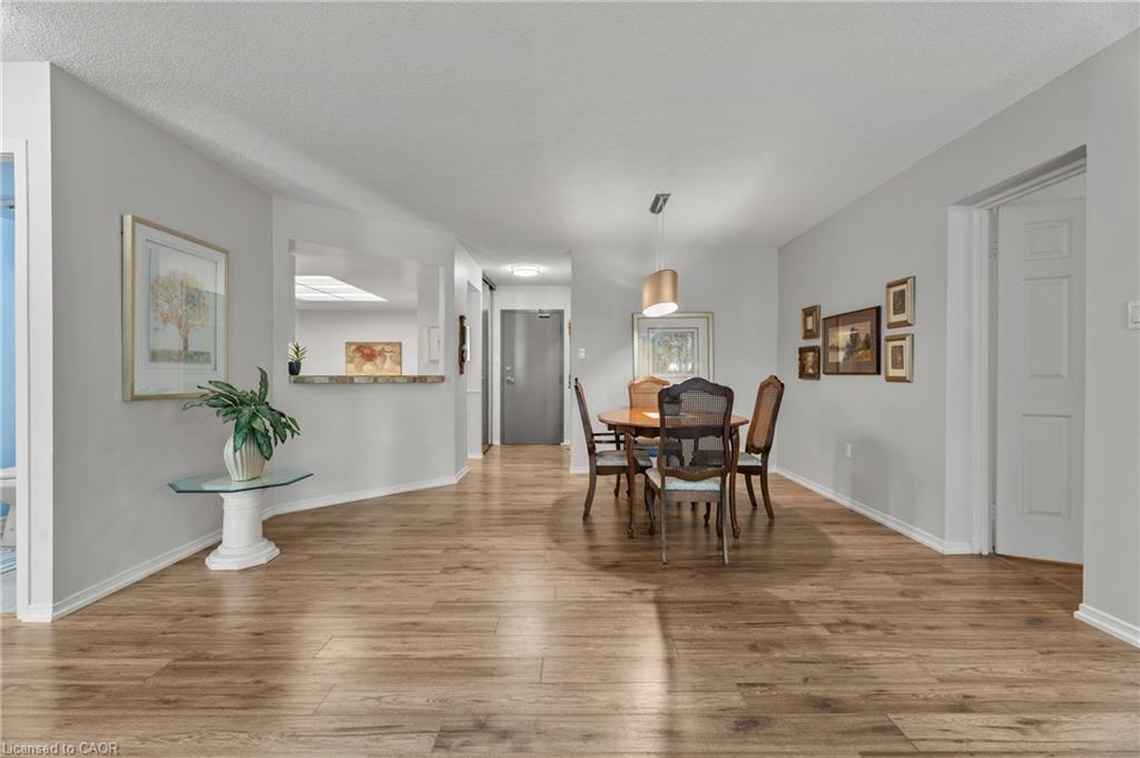 302-1201 North Shore Boulevard E, Burlington, ON - Indoor