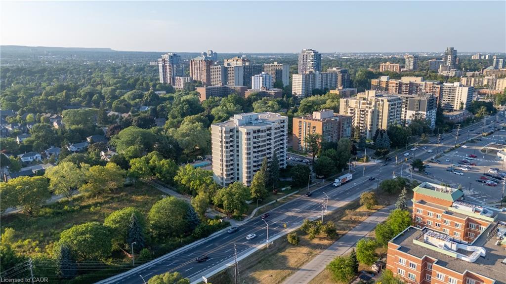 302-1201 North Shore Boulevard E, Burlington, ON - Outdoor With View