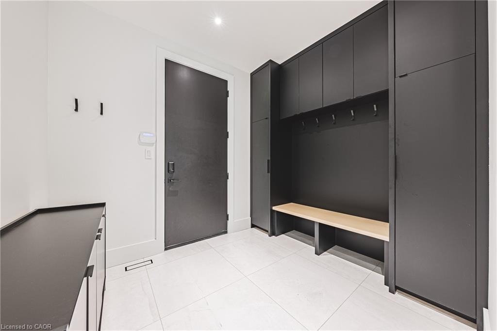 135 Eleanor Avenue, Hamilton, ON - Indoor Photo Showing Other Room