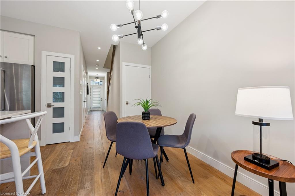 83-60 Arkell Road, Guelph, ON - Indoor Photo Showing Dining Room