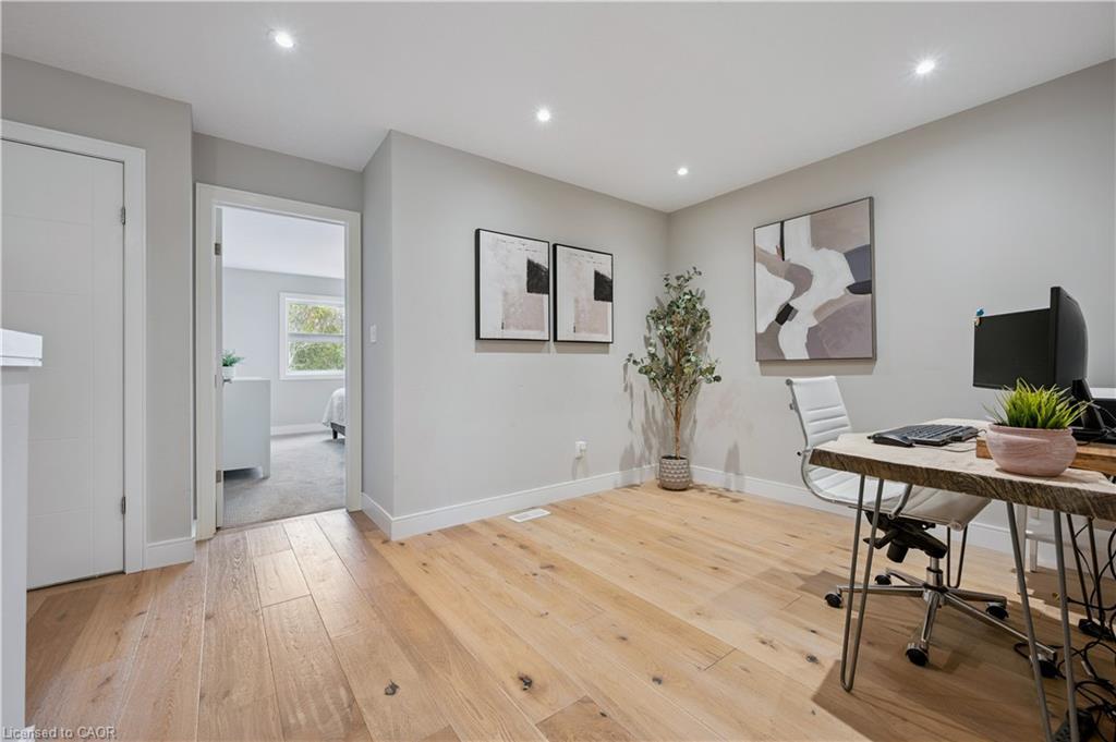 83-60 Arkell Road, Guelph, ON - Indoor Photo Showing Office