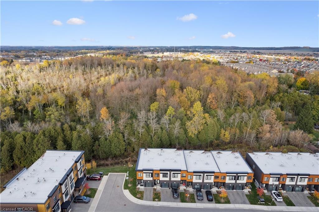 83-60 Arkell Road, Guelph, ON - Outdoor With View