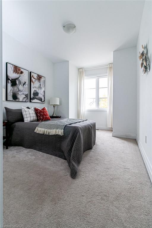 30-290 Barton Street W, Hamilton, ON - Indoor Photo Showing Bedroom