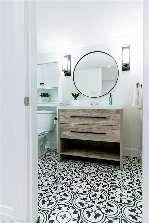 30-290 Barton Street W, Hamilton, ON - Indoor