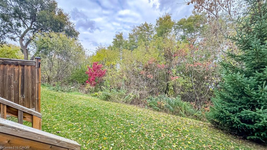 30-290 Barton Street W, Hamilton, ON - Outdoor